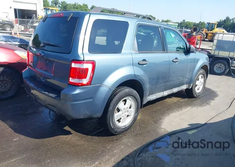 2011 Ford Escape Xlt z USA, uszkodzony, nr VIN 1FMCU0D73BKA83242